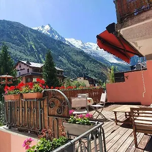  Appartement Hyper Centre . Terrasse Vue Mont Blanc . Parking France